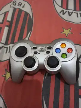 Logitech Wireless gamepad F710