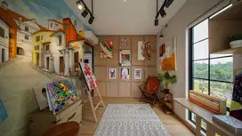RUMAH 3 LANTAI FULL FURNISHED SENTUL SELATAN
