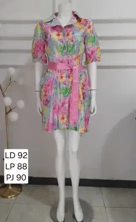 Dress model blazer bahan katun motif bunga pink cantik
