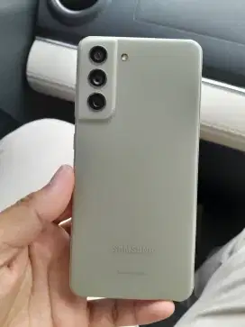 Snapdragon 888 Samsung S21 FE 5G Like New