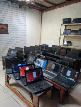 Laptop X Kantor Cocok Buat Kuliah. Kerja. Dan Usaha Whattsap Aja Gan