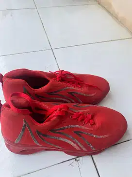 sepatu joging pria/wanita