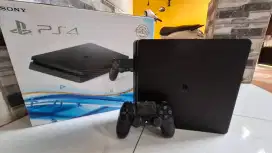 Ps4 slim 1TB fullgame