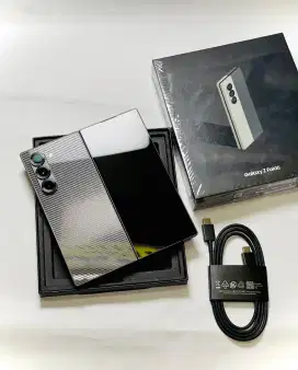 Samsung z fold 6 12/512 sein