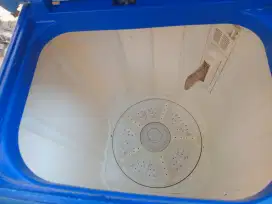 Mesin cuci merk polytron uk 8.5kg normak noken semua jual so cpt aj