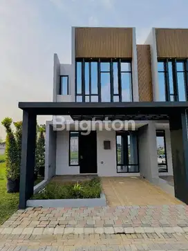 Nego! Rmh Simpang Darmo Permai Selatan dkt Graha Famili Pakuwon Indah