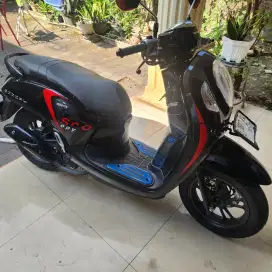 Scoopy hitam merah 2022 Gbm bisa tunai atau kredit