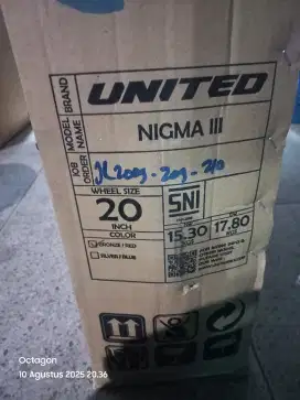 Sepeda lipat United Nigma III baru warna coklat metalik