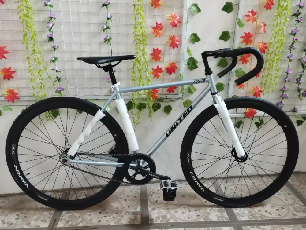 Sepeda Fixie rakitan baru frame dari United