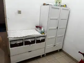 Little Equi loop Changing Table dan Lemari Bayi (Preloved)