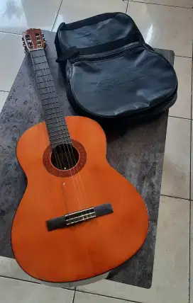 Gitar Klasik Yamaha C40