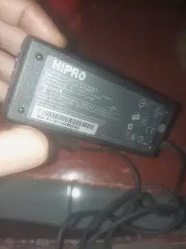 Adaptor Charger Laptop