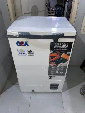 Gea frezeer box 100 liter ori mulus 90%
