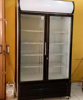 JUAL CEPAT CHILLER BESAR BEKAS RESTO
