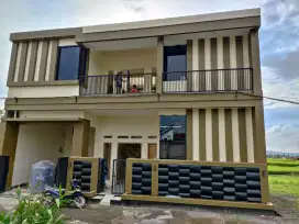 Di jual rumah 2 lantai harga masih bisa nego