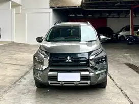 Mitsubishi Xpander Cross Premium Package Matic/ AT '2022 Abu-abu