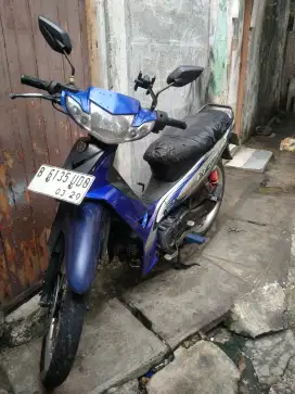 Jual Motor Vega R new 2006 komplit