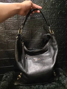Tas Hobo Wanita Kulit Asli