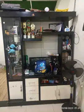 Lemari TV Rak pajangan