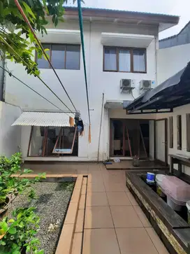Dijual cepat rumah siap huni 2 lt di Villa Melati Mas, Serpong