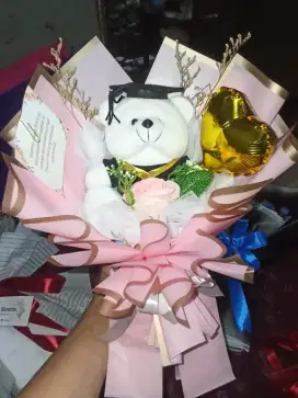 Buket Boneka Wisuda type mawar pink