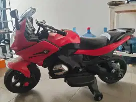 Motor mainan anak baterai