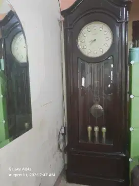 Jam berdiri merk junghans