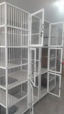 Kandang kucing 6 pintu Aluminium