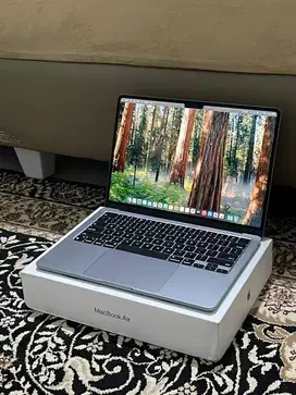 MacBook Air 2024 M3 13 inch 8/256