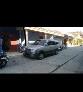 Mobil kijang krista