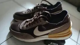 Nike waffle one light chocolate Uk 42