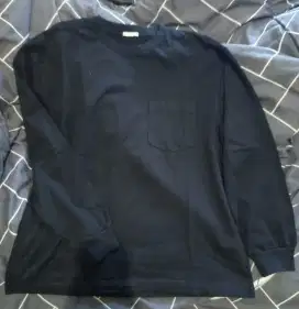 Black long sleeve Tshirt