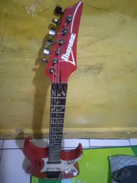 Gitar ibanez siap pake suara mantap gahar. Buat melodi Dangdut Dll oke