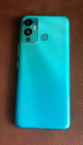 Handphone infinix hot 12 play