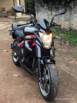MOGE ER6 NAKED 650 CC