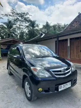Daihatsu Xenia XI 2011