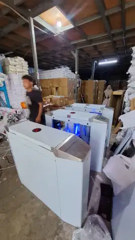 Jasa pasng flap barrier dan servis
