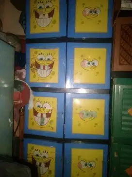Lemari plastik 4 susun