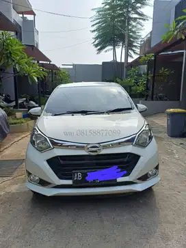 JUAL Sigra Automatic 1.2 R Deluxe Bensin-AT 2017 Putih
