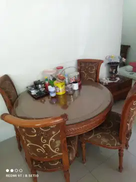 Meja Makan Kayu Vintage