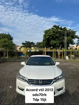 Honda Accord 2013 Vtil tdp15jt odo 70rb 2014 putih record