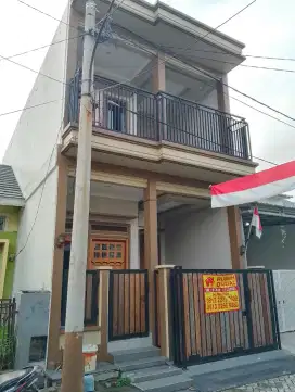 Dijual Cepat Rumah 2 Lantai Siap Huni Harga Terbaik!