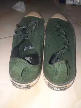 Converse all star size 10