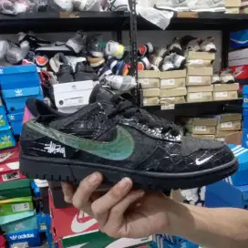 Sepatu Nike Stussy size 42 like new
