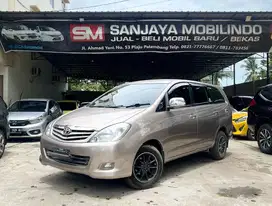Toyota Innova G 2.0 M/T 2009/2010