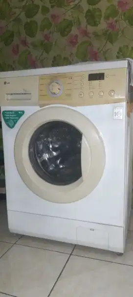mesin cuci front loading LG 7kg
