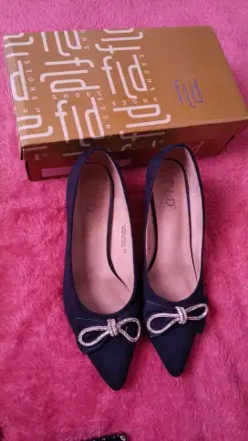 Sepatu FLD navy