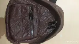 Tas slempang merk bonia