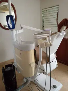 DIJUAL CEPAT DENTAL UNIT MEREK VICTOR AM 2000