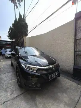 HONDA HRV 1.5  E CVT 2019 HITAM BANDUNG MULUS